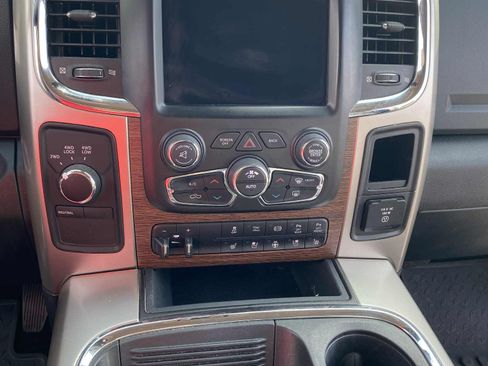 Used 2018 RAM 3500 Laramie image 10