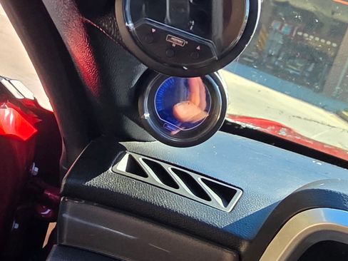 Used 2014 Chevrolet Camaro SS w/ RS Package image 10