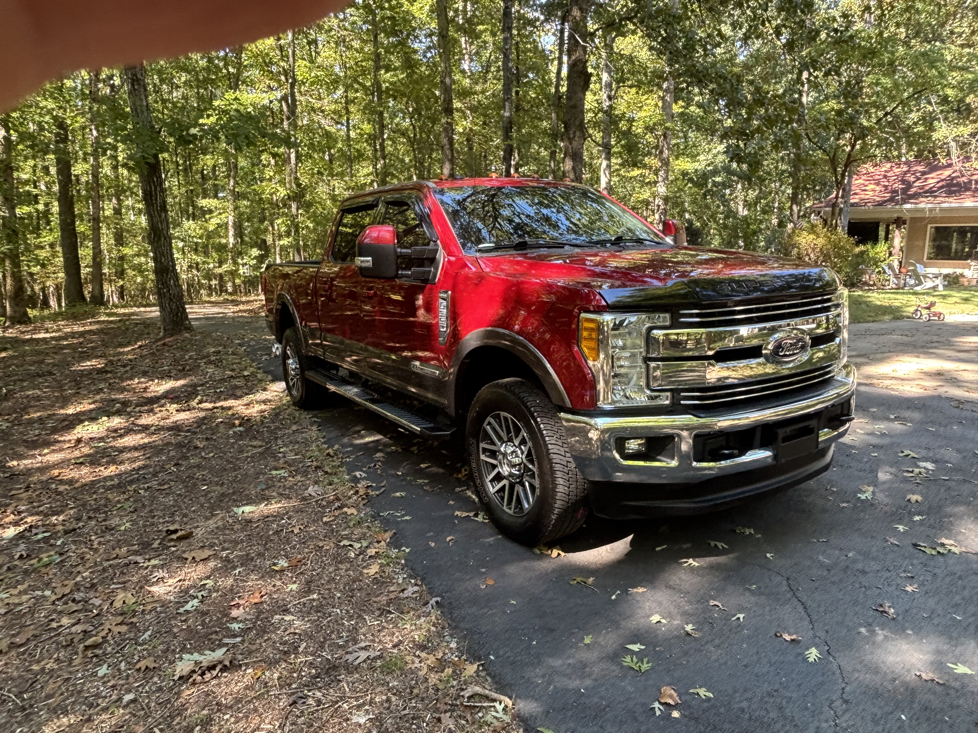 Used 2017 Ford F350 Lariat w/ Lariat Value Package AWD/4WD image 2