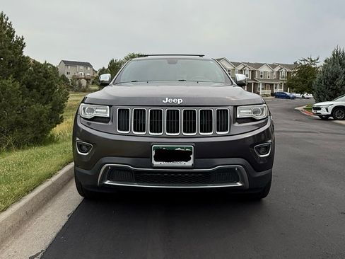 Used 2014 Jeep Grand Cherokee Limited w/ Luxury Group II image 2