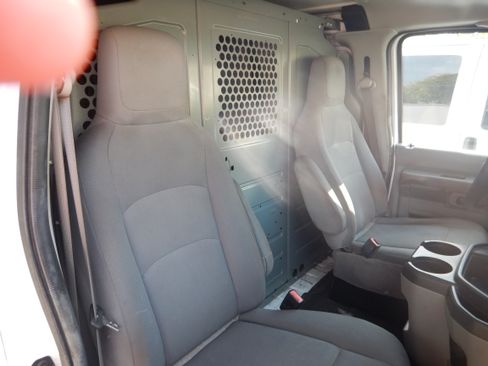 Used 2012 Ford E-250 and Econoline 250 w/ PWR Group image 21