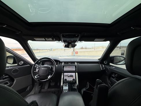 Used 2020 Land Rover Range Rover HSE image 20