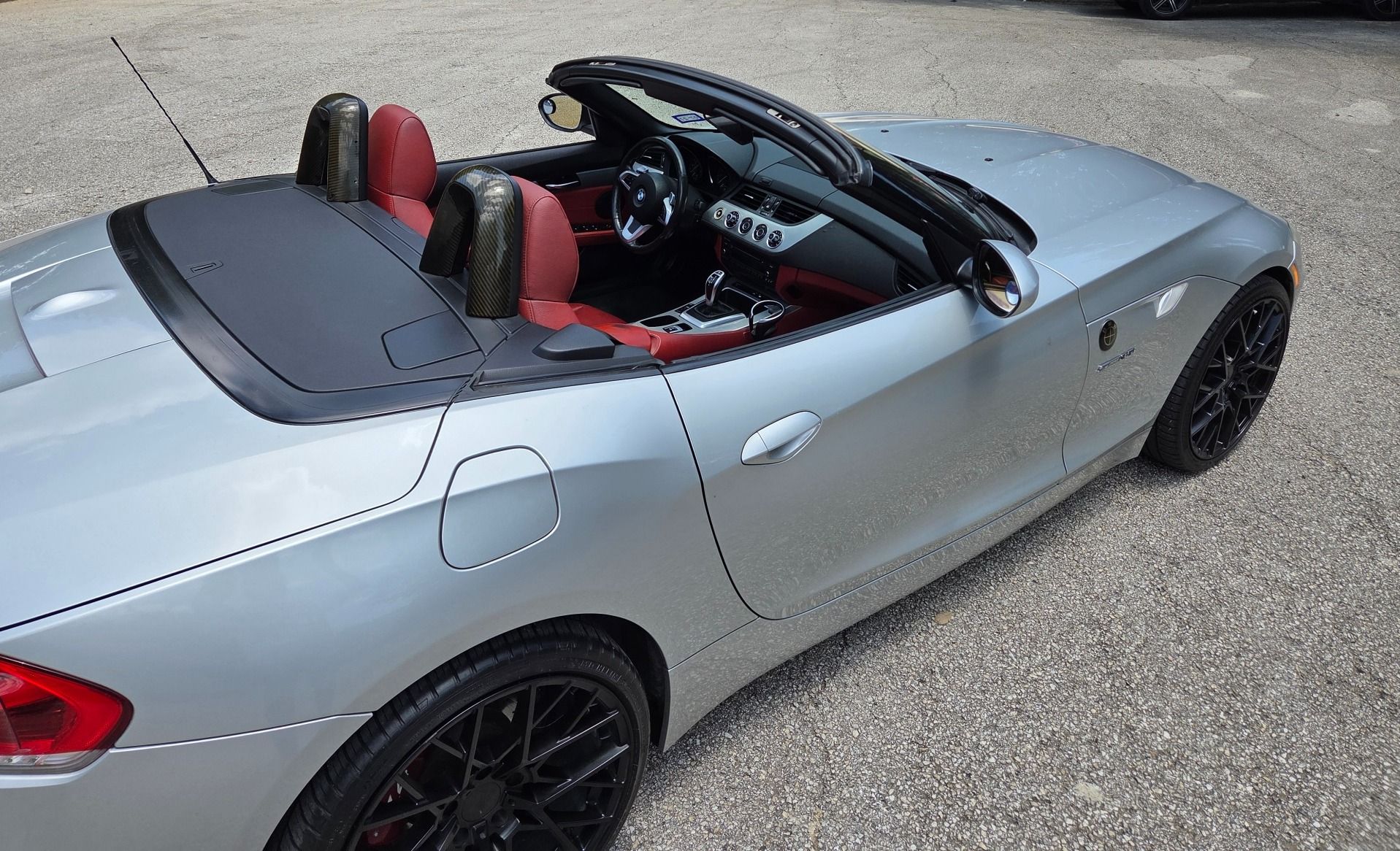 Used 2011 BMW Z4 sDrive35i RWD image 9