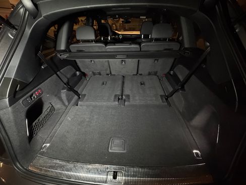 Used 2023 Audi Q7 3.0T Prestige image 16