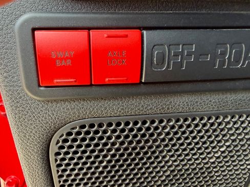 Used 2016 Jeep Wrangler Unlimited Rubicon image 15