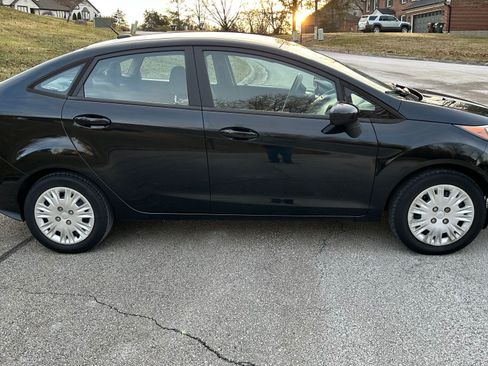 Used 2016 Ford Fiesta S image 9