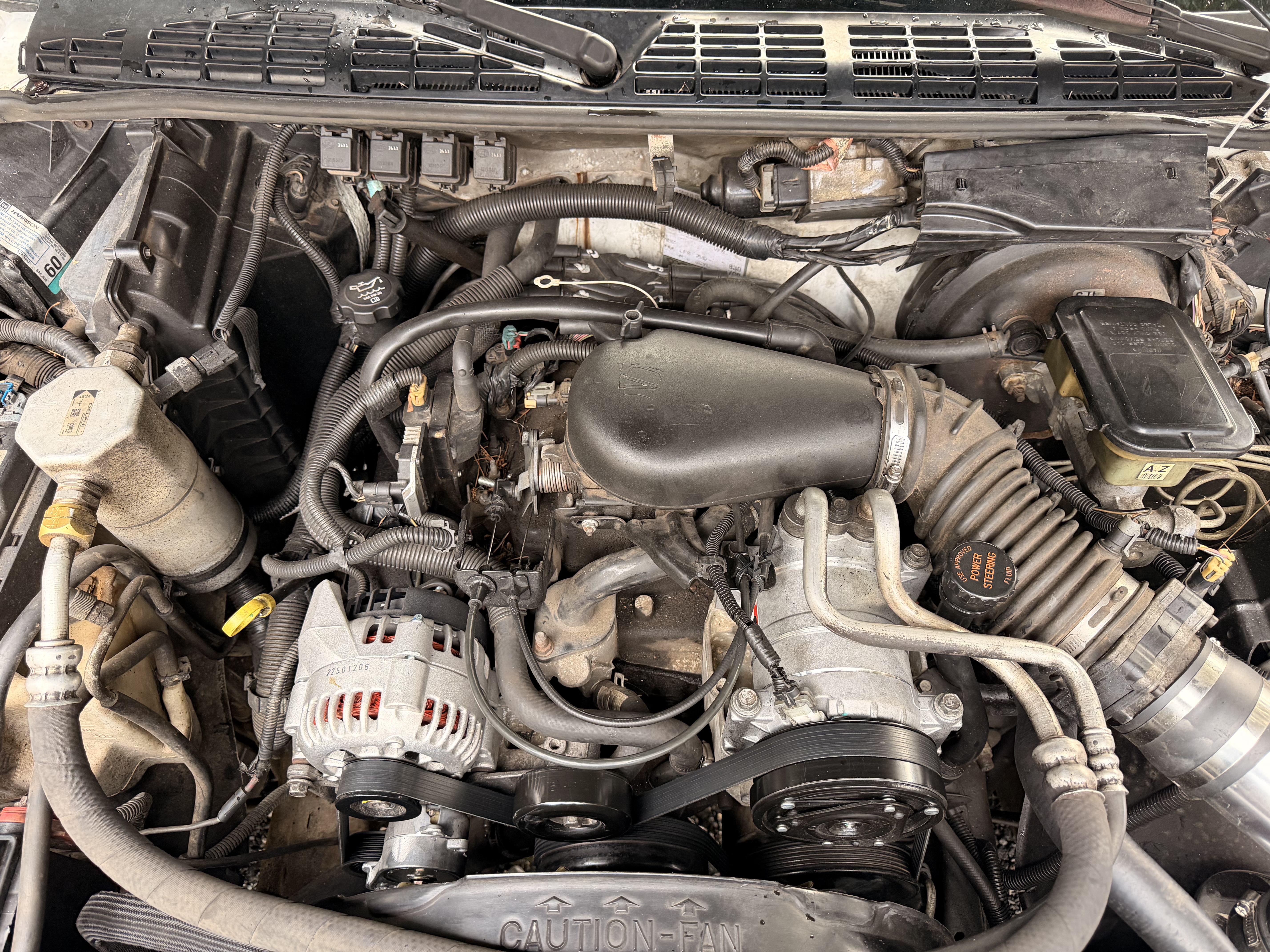 Used 1997 Chevrolet S10 Pickup LS RWD image 2