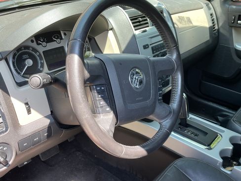 Used 2009 Mercury Mariner Premier image 14