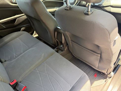 Used 2014 Ford Fiesta SE FWD image 17
