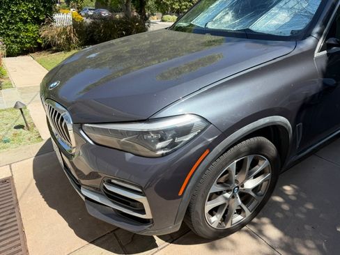 Used 2019 BMW X5 xDrive40i w/ Premium Package 2 AWD/4WD image 1