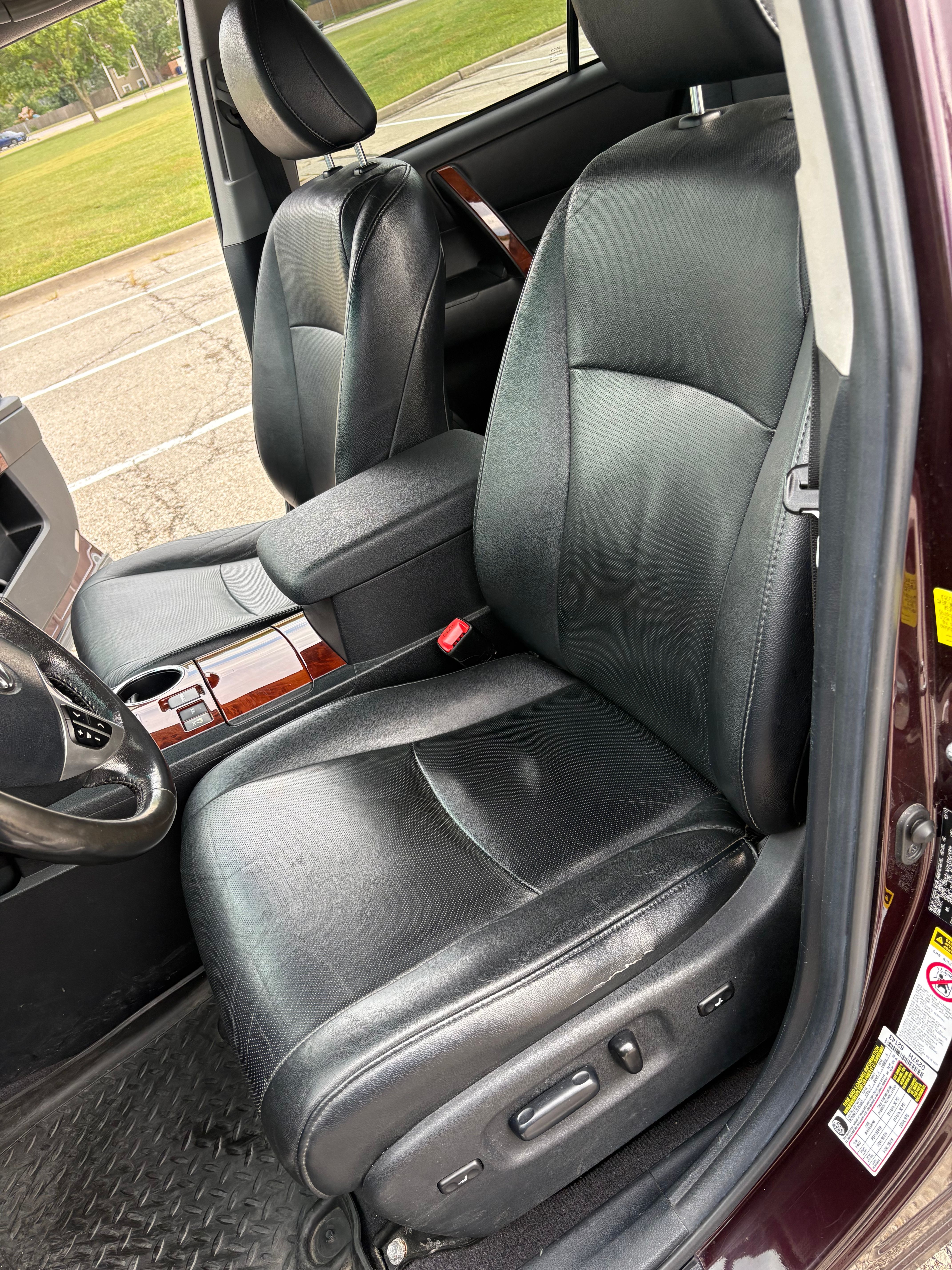 Used 2011 Toyota Highlander Limited w/ Tow Pkg AWD/4WD image 20