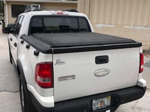 Used 2008 Ford Explorer Sport Trac XLT image 4