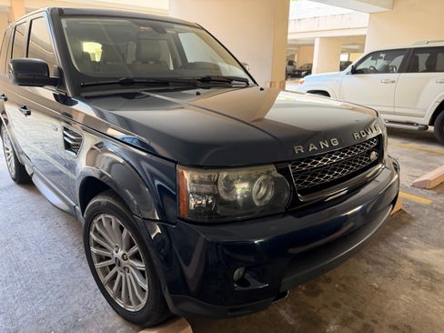 Used 2012 Land Rover Range Rover Sport HSE AWD/4WD image 4