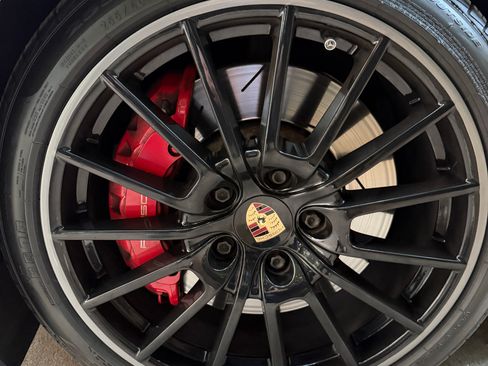 Used 2015 Porsche Panamera GTS image 16