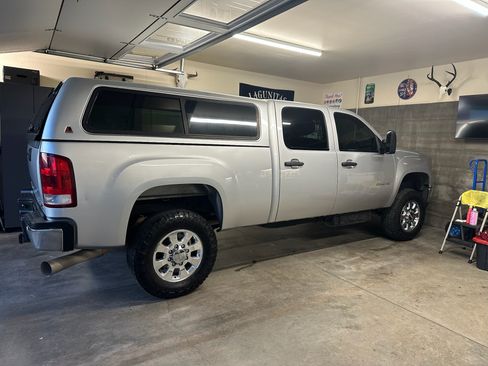 Used 2012 GMC Sierra 2500 SLE w/ SLE Preferred Package image 11