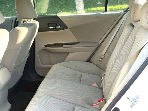 Used 2017 Honda Accord LX image 8