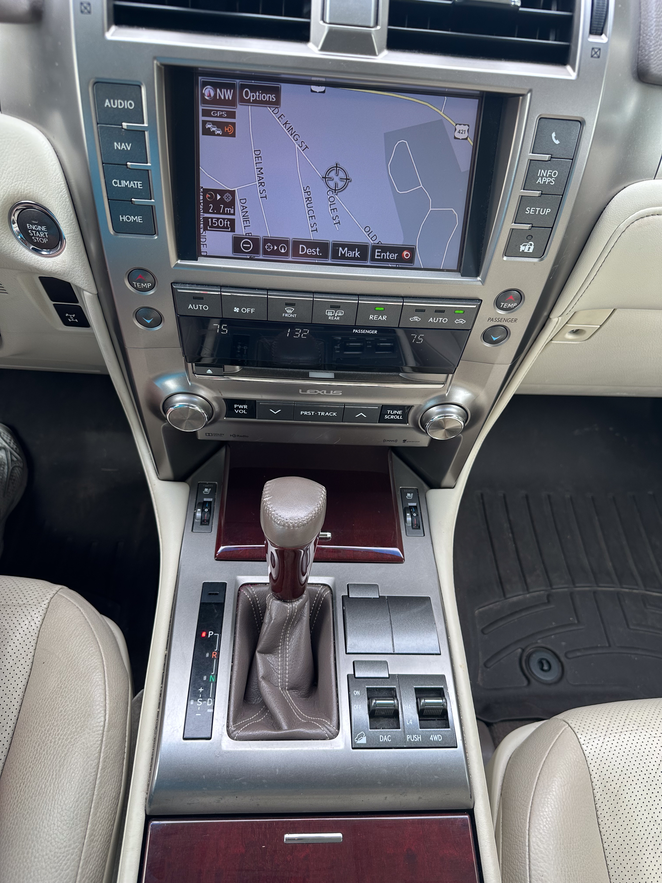 Used 2015 Lexus GX 460 w/ Premium Package AWD/4WD image 17