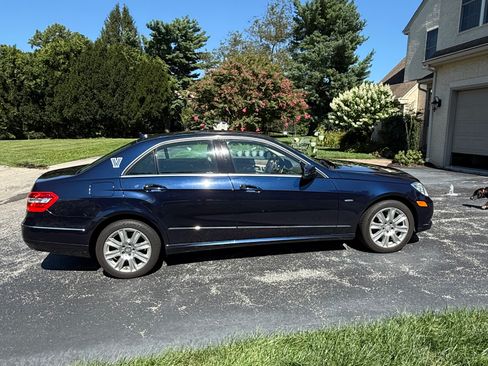 Used 2012 Mercedes-Benz E 350 4MATIC Sedan image 5