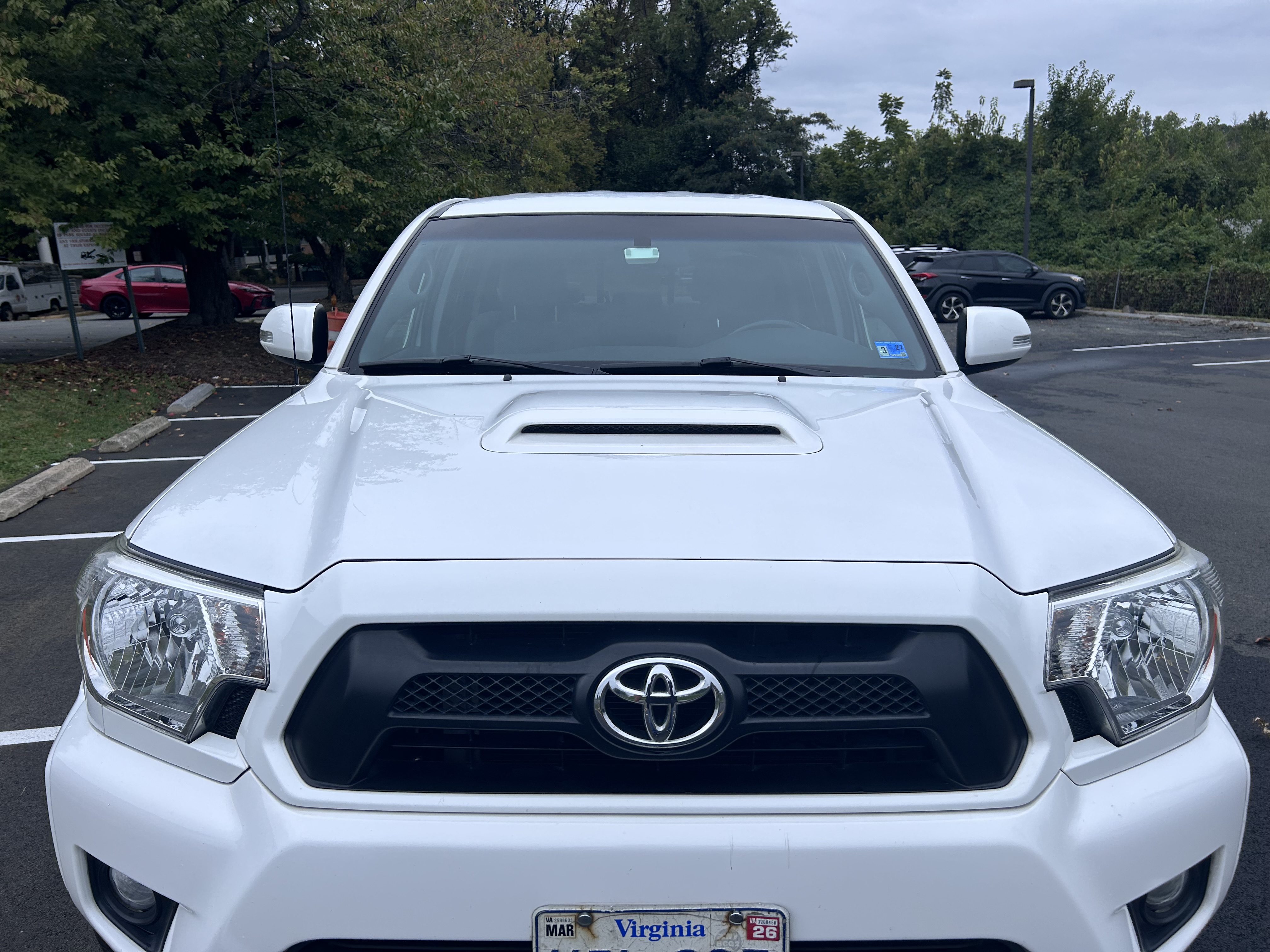Used 2015 Toyota Tacoma PreRunner w/ TRD Sport Package RWD image 4