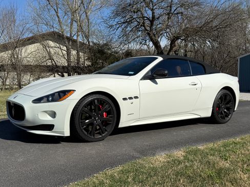 Used 2012 Maserati GranTurismo Sport image 6