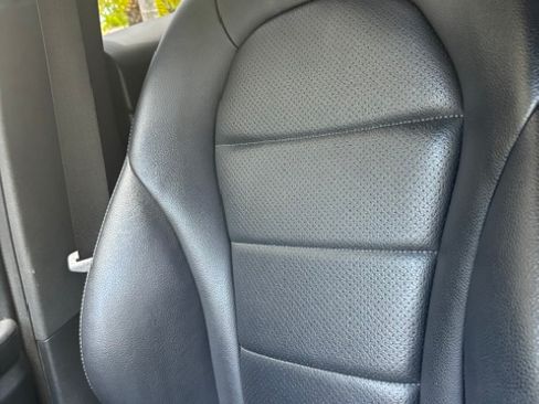 Used 2018 Mercedes-Benz GLC 300 image 14