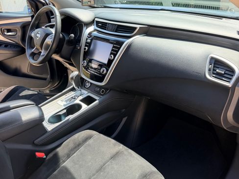 Used 2018 Nissan Murano SV AWD/4WD image 6