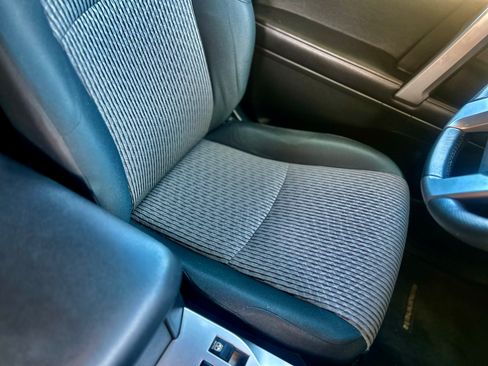 Used 2016 Toyota 4Runner SR5 AWD/4WD image 12