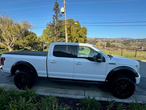 Used 2015 Ford F150 Lariat w/ Equipment Group 502A Luxury image 1