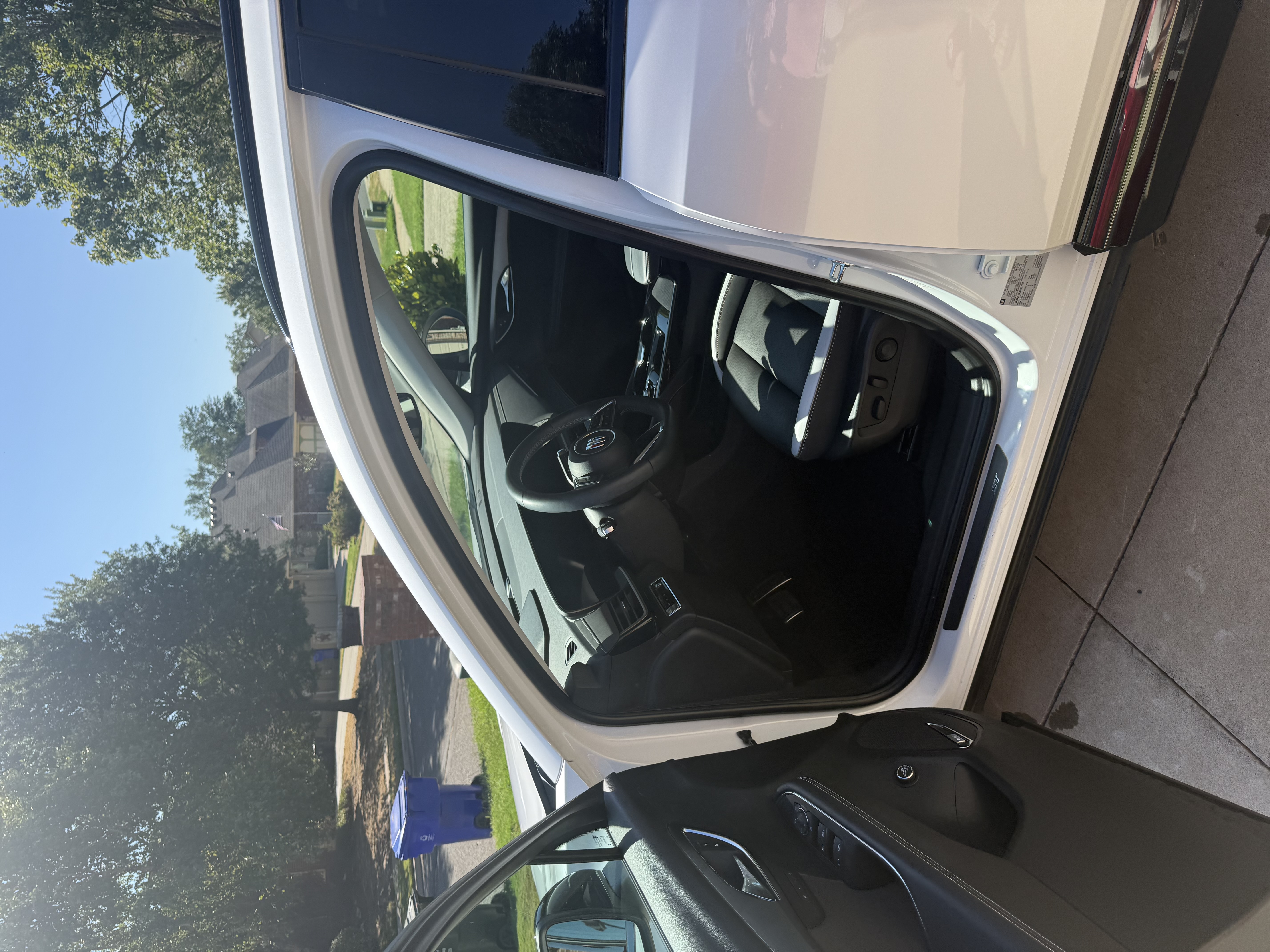 Used 2025 Buick Envision Sport Touring AWD/4WD image 8