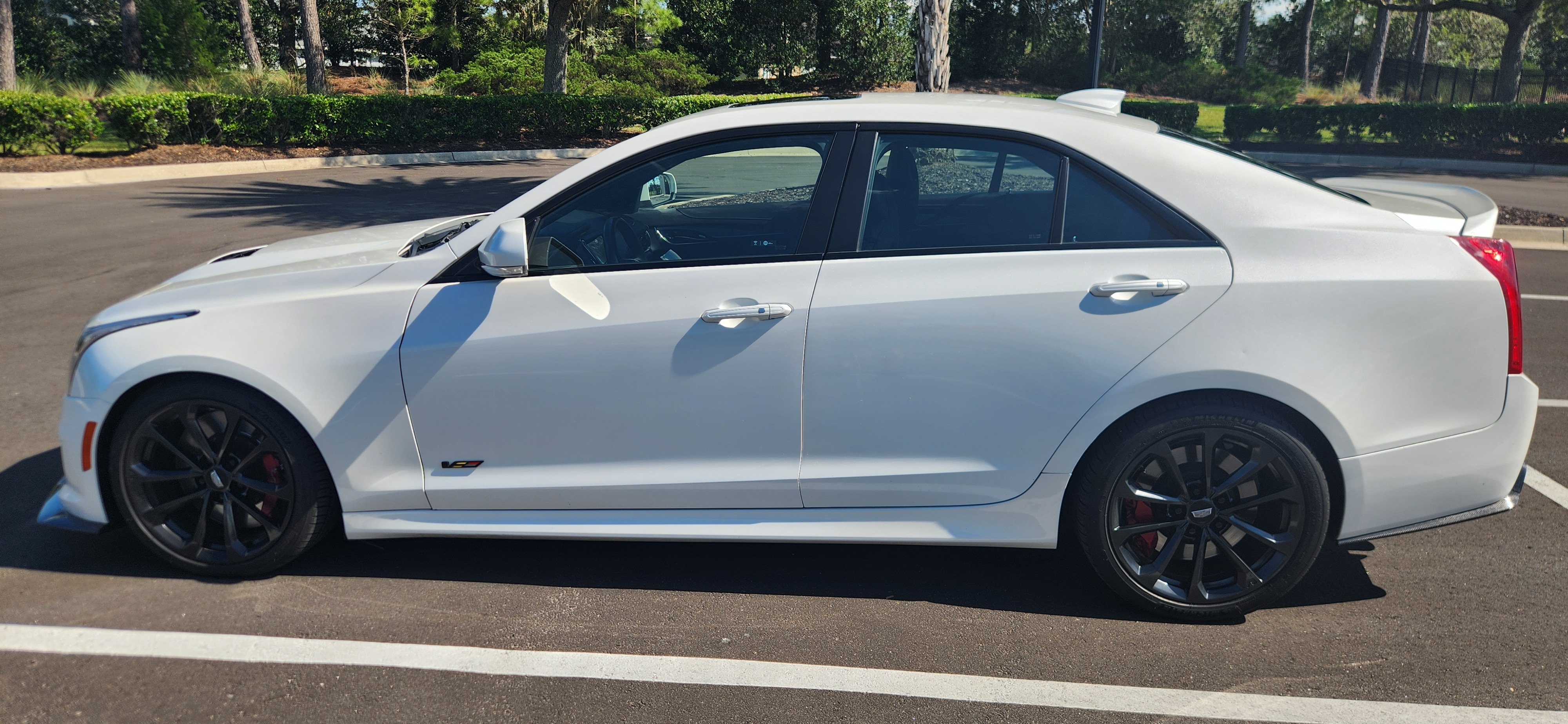 Used 2018 Cadillac ATS V w/ Luxury Package RWD image 6
