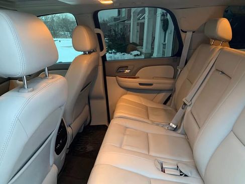 Used 2008 GMC Yukon 4WD Hybrid image 6