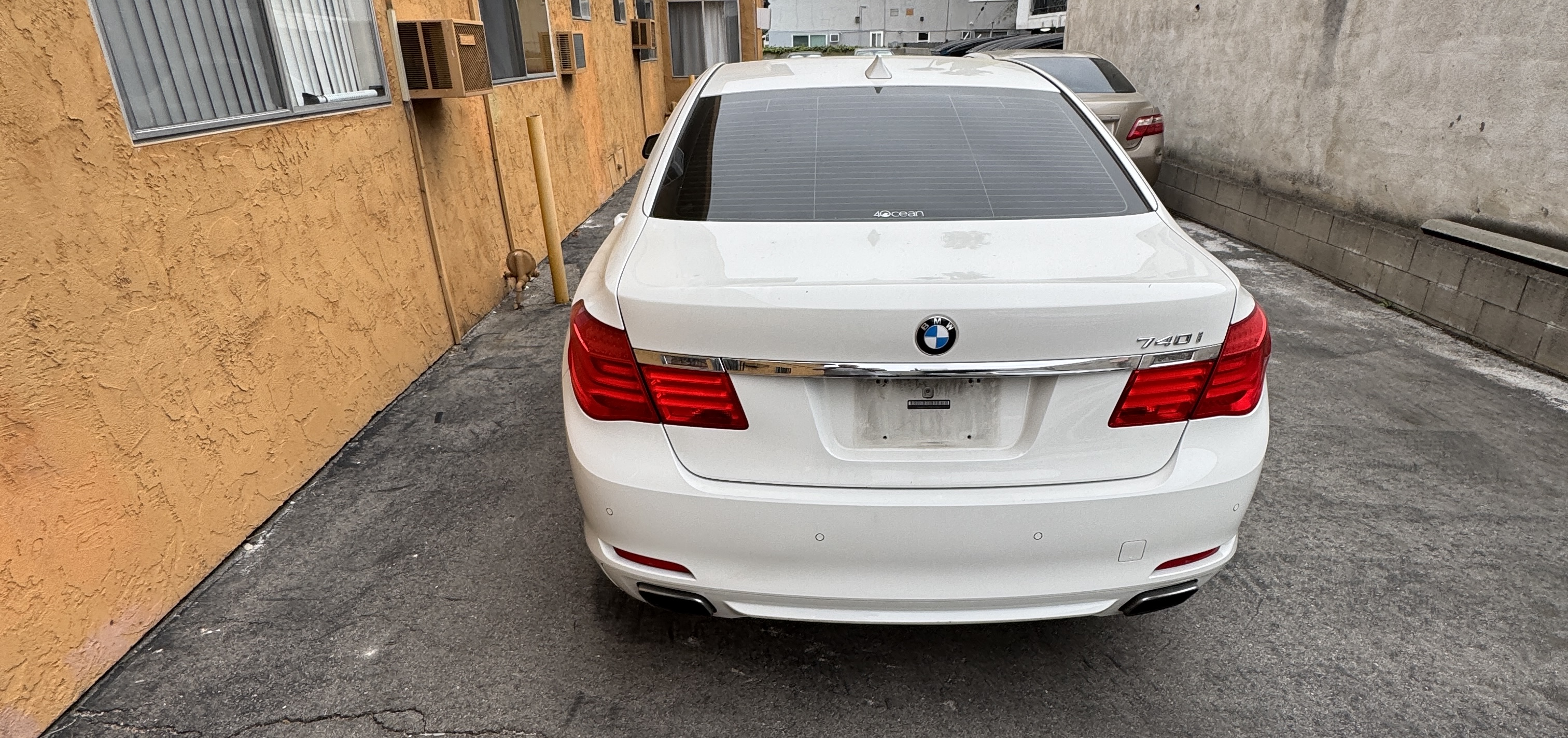 Used 2011 BMW 740i RWD image 4