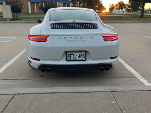 Used 2017 Porsche 911 Carrera S image 9