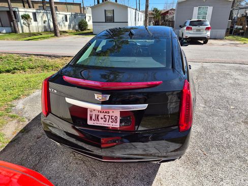 Used 2017 Cadillac XTS Luxury image 5