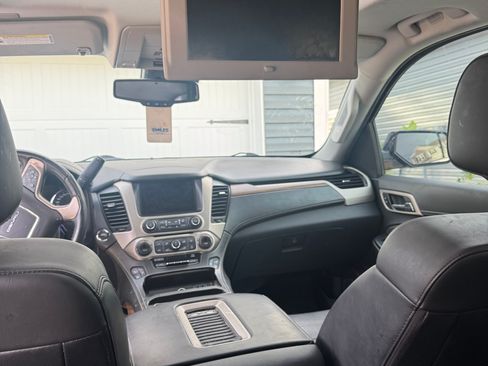 Used 2020 GMC Yukon Denali w/ Open Road Package AWD/4WD image 11