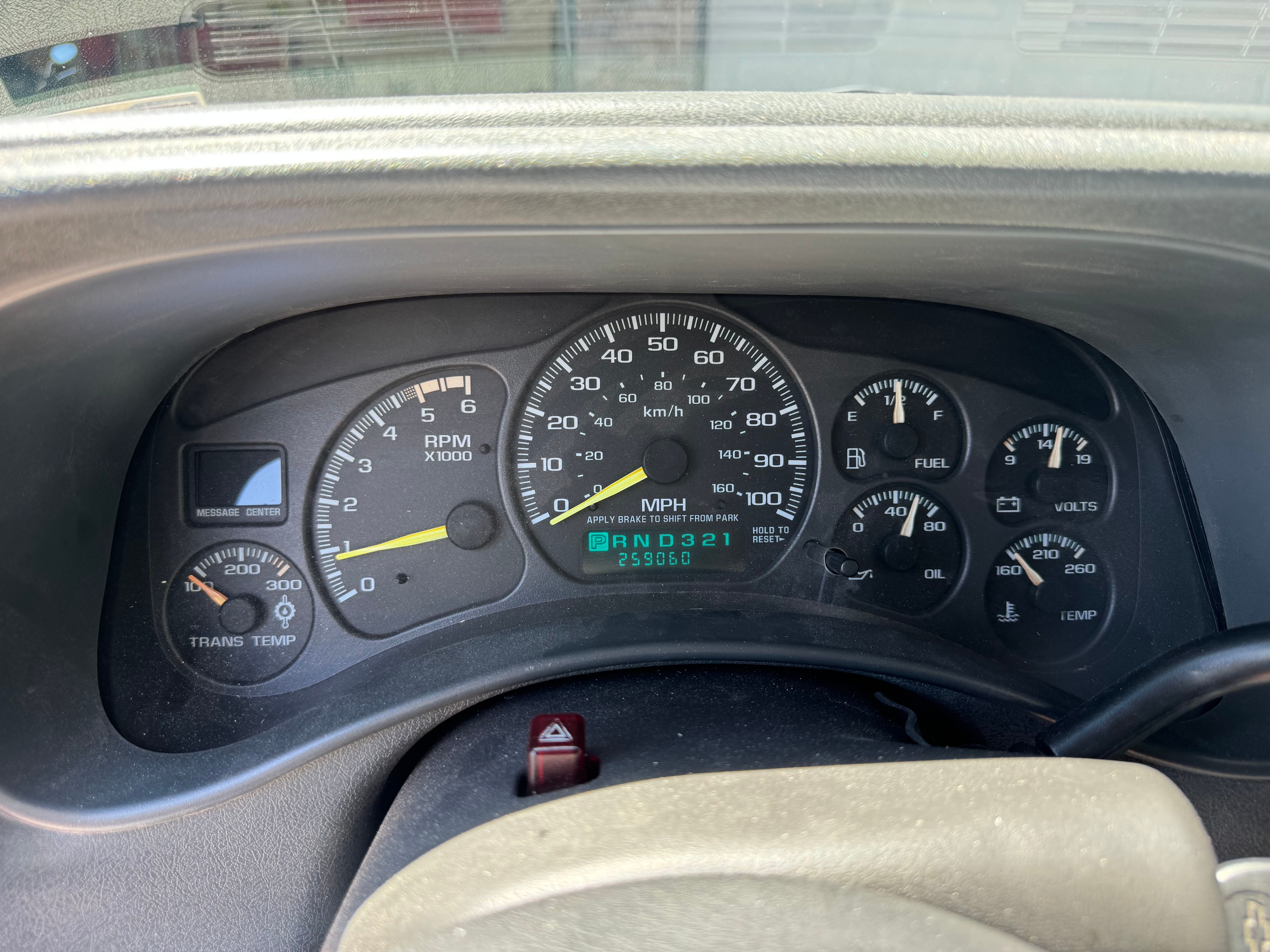 Used 2001 Chevrolet Silverado 2500 LS w/ Off-Road Skid Plate Pkg AWD/4WD image 12