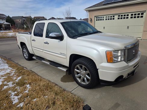 Used 2012 GMC Sierra 1500 Denali image 1