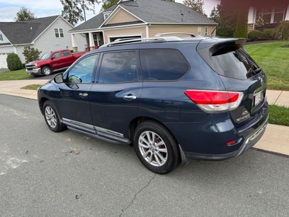Used 2013 Nissan Pathfinder SL