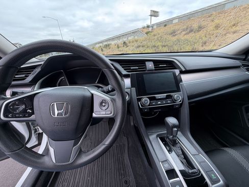 Used 2017 Honda Civic EX-T image 11