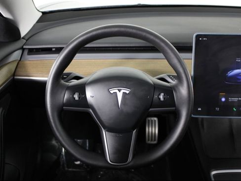 Used 2023 Tesla Model 3 Performance image 10