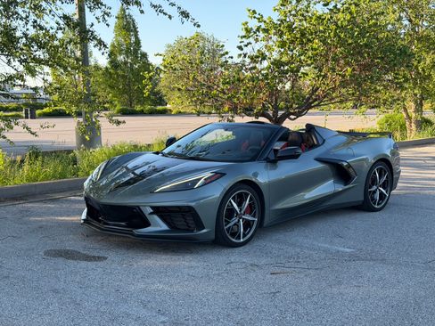 Used 2022 Chevrolet Corvette Stingray Preferred Conv w/ Z51 Performance Package RWD image 5