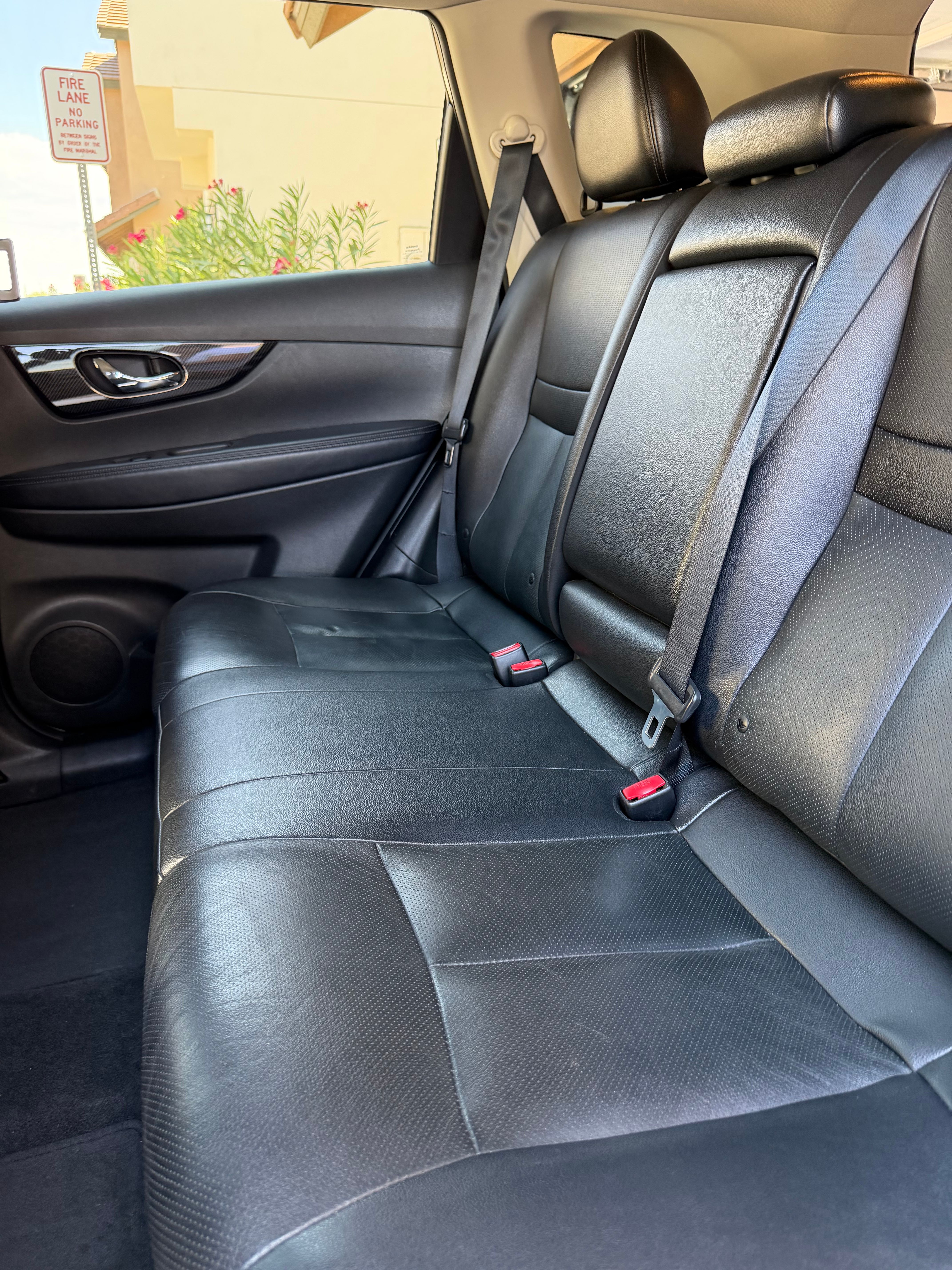 Used 2017 Nissan Rogue SL FWD image 9