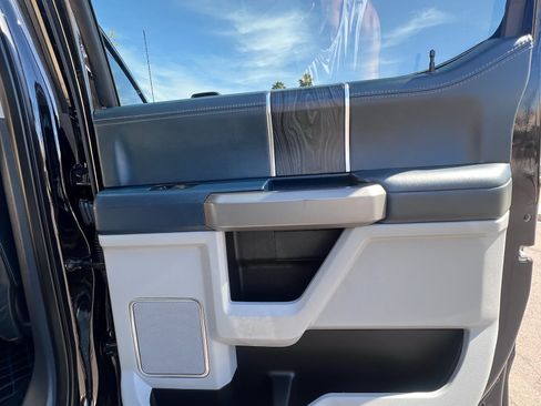 Used 2022 Ford F450 Limited w/ FX4 Off-Road Package image 31