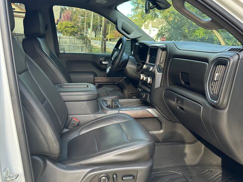 Used 2020 GMC Sierra 1500 SLT w/ SLT Premium Plus Package image 2