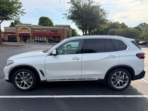 Used 2021 BMW X5 xDrive40i w/ Executive Package AWD/4WD image 5