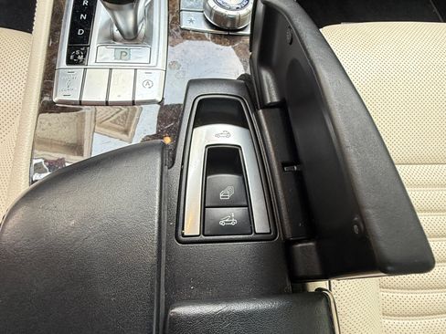 Used 2015 Mercedes-Benz SL 400 image 6