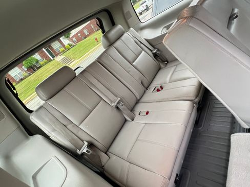Used 2012 Chevrolet Tahoe LT RWD image 13