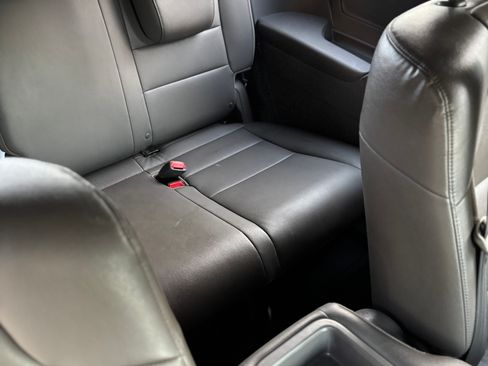 Used 2017 Honda Odyssey EX-L image 19