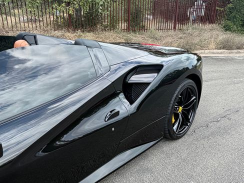 Used 2017 Ferrari 488 Spider RWD image 13