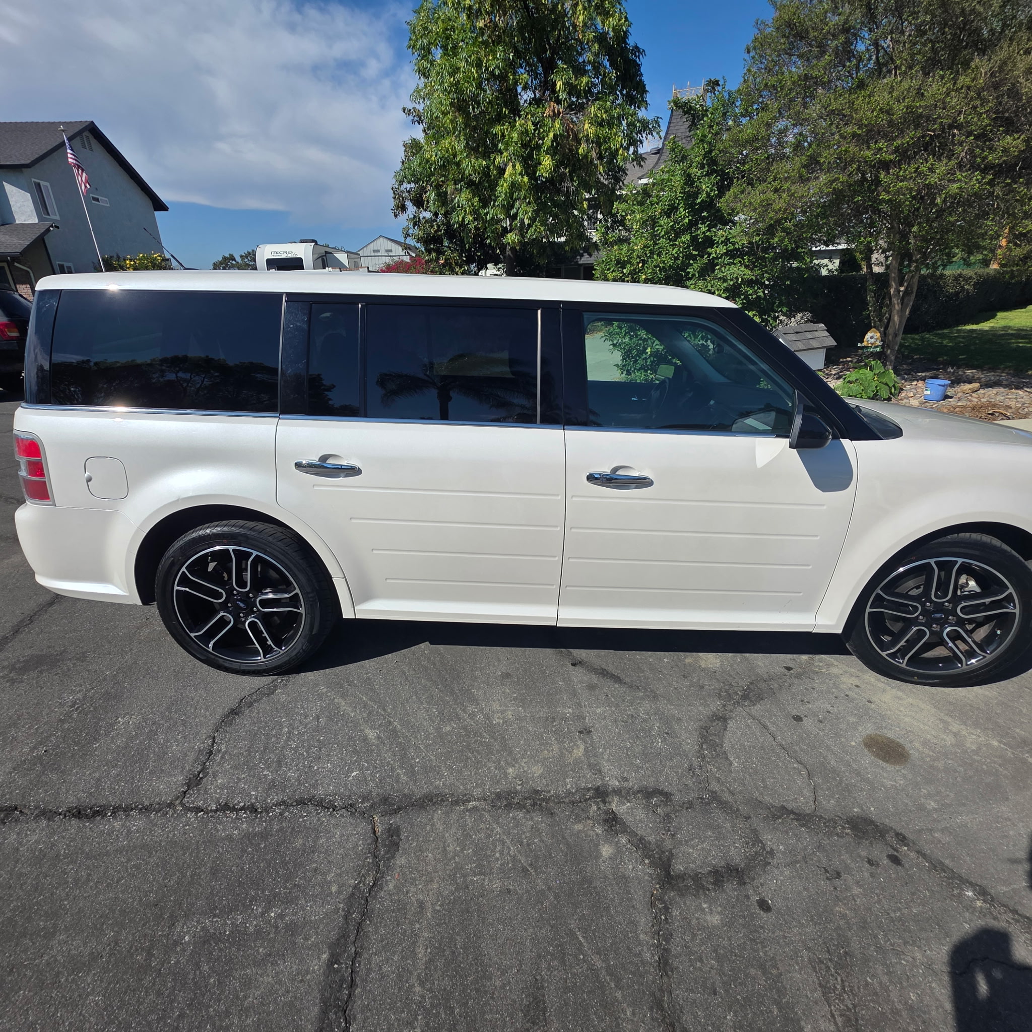 Used 2015 Ford Flex SEL w/ Equipment Group 202A FWD image 4